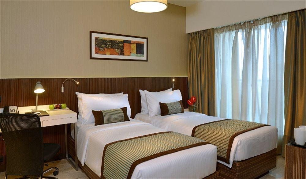Residency Sarovar Portico Mumbai Dış mekan fotoğraf