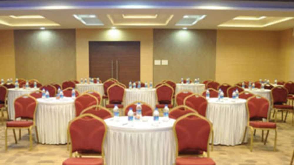 Residency Sarovar Portico Mumbai Dış mekan fotoğraf
