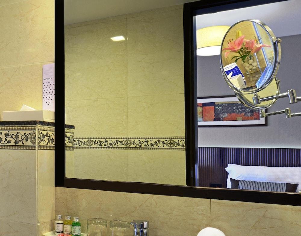 Residency Sarovar Portico Mumbai Dış mekan fotoğraf