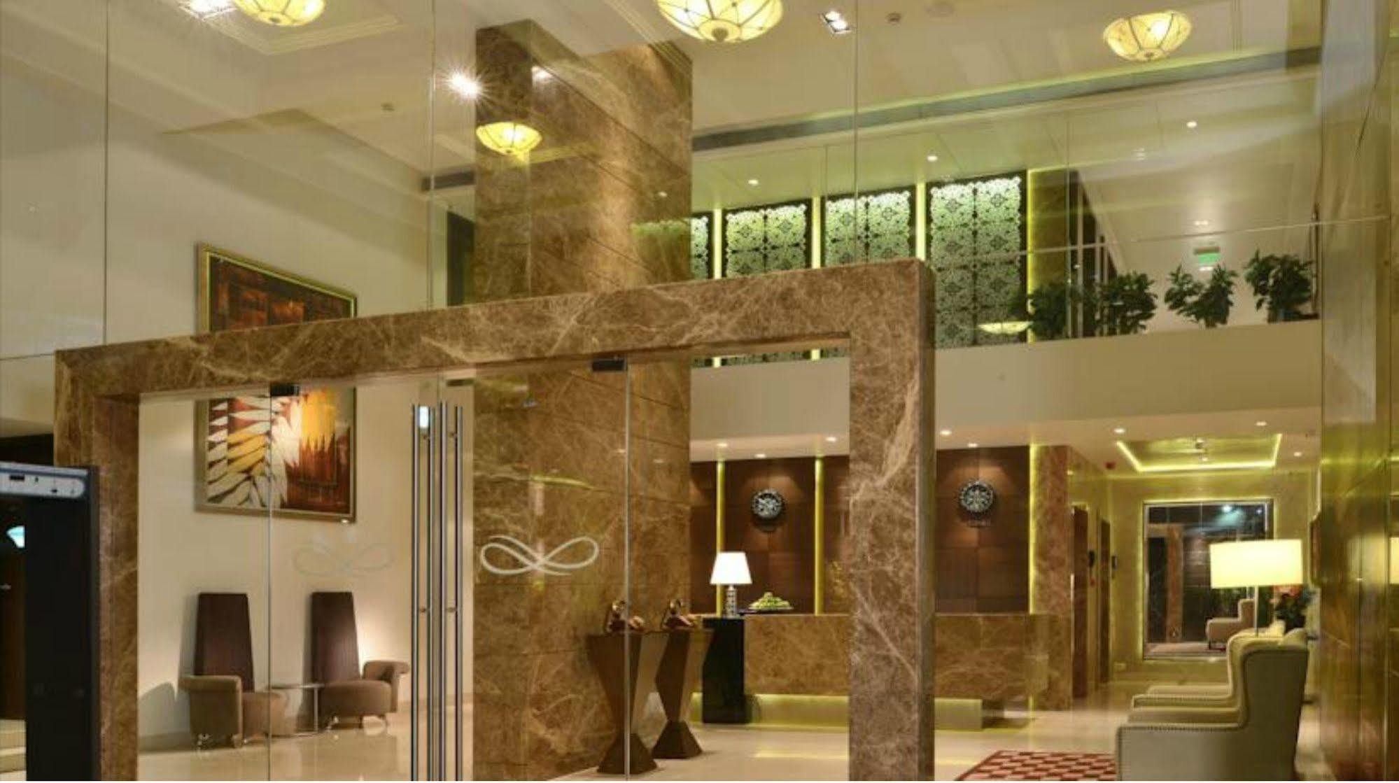 Residency Sarovar Portico Mumbai Dış mekan fotoğraf