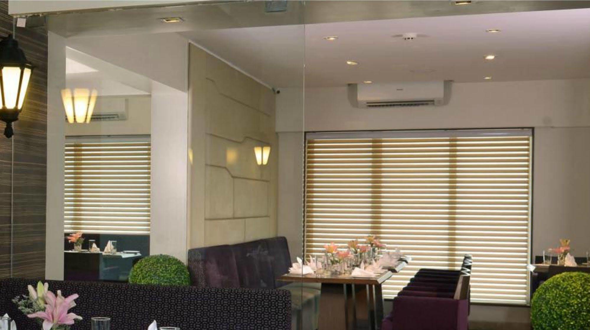 Residency Sarovar Portico Mumbai Dış mekan fotoğraf